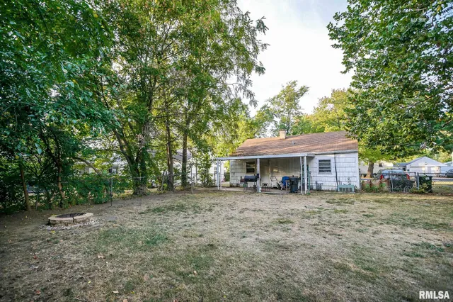 $45,000 | 2318 West Albany Avenue, Peoria, IL 61604