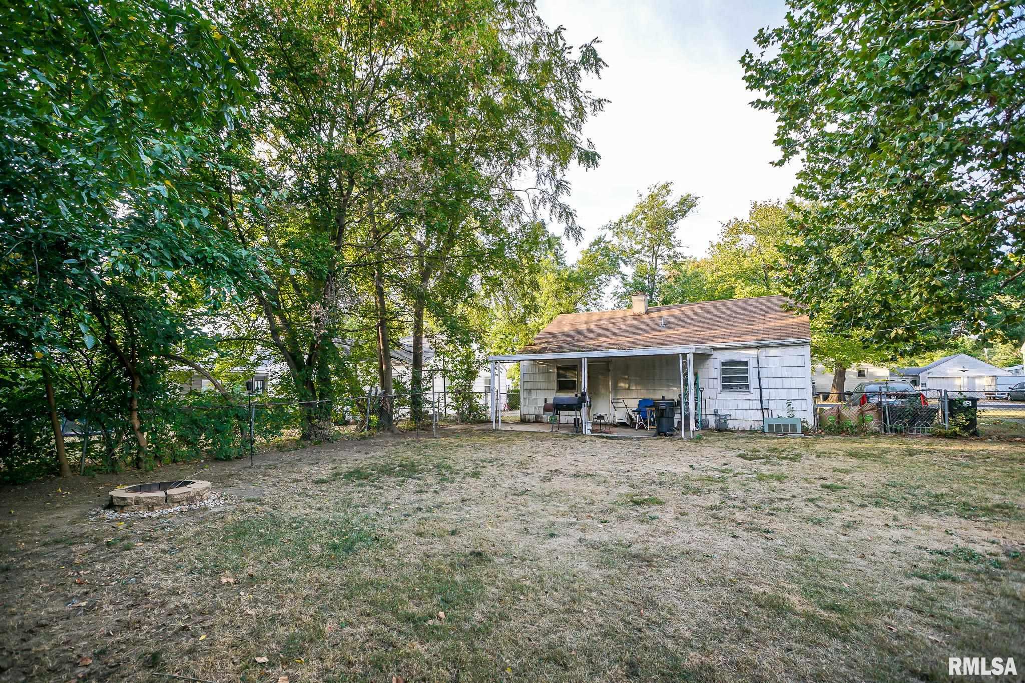 2318 West Albany Avenue Peoria, IL 61604 - Photo 8 of 10