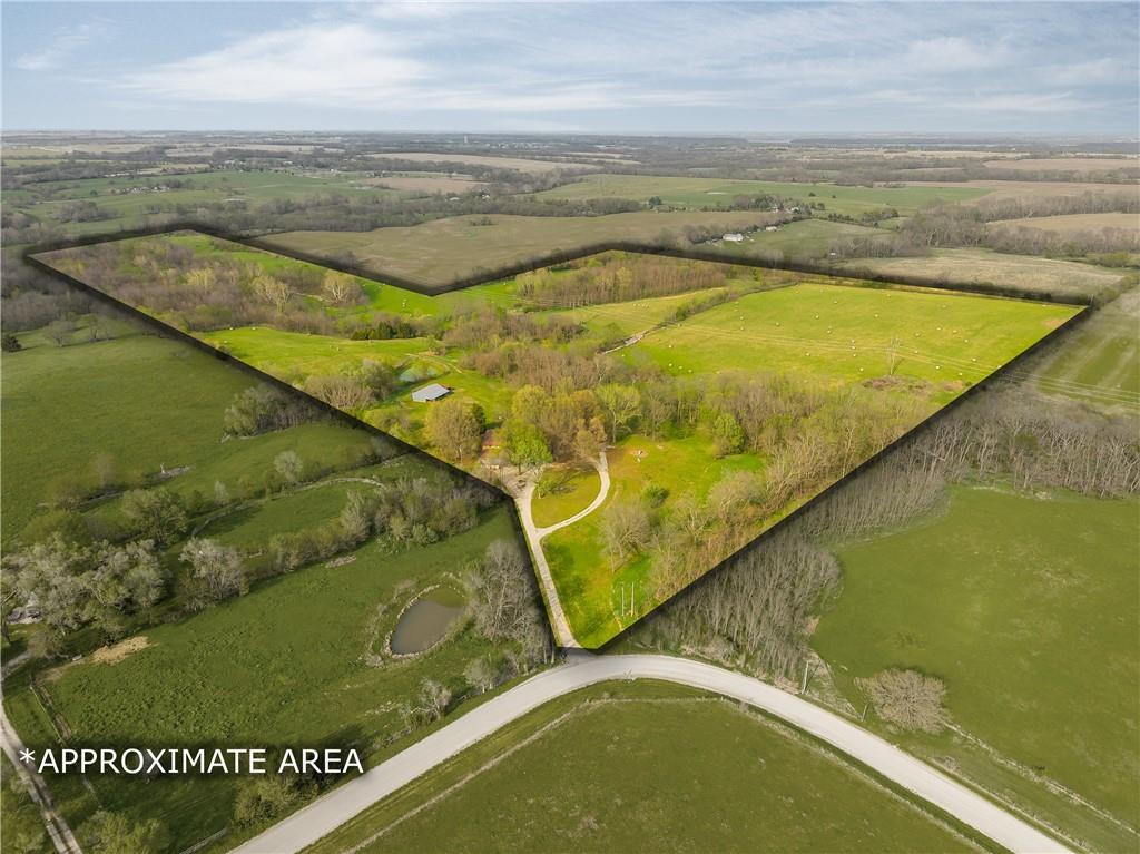 19155 Fry Road Edgerton, MO 64444 - Photo 3 of 43