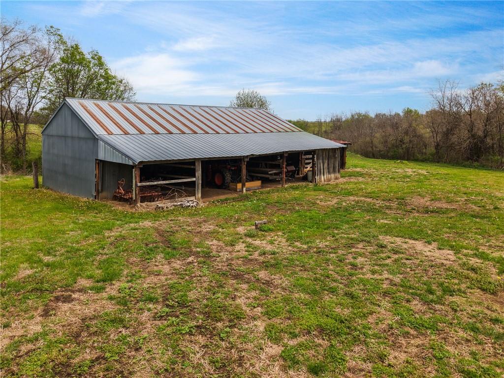 19155 Fry Road Edgerton, MO 64444 - Photo 9 of 43
