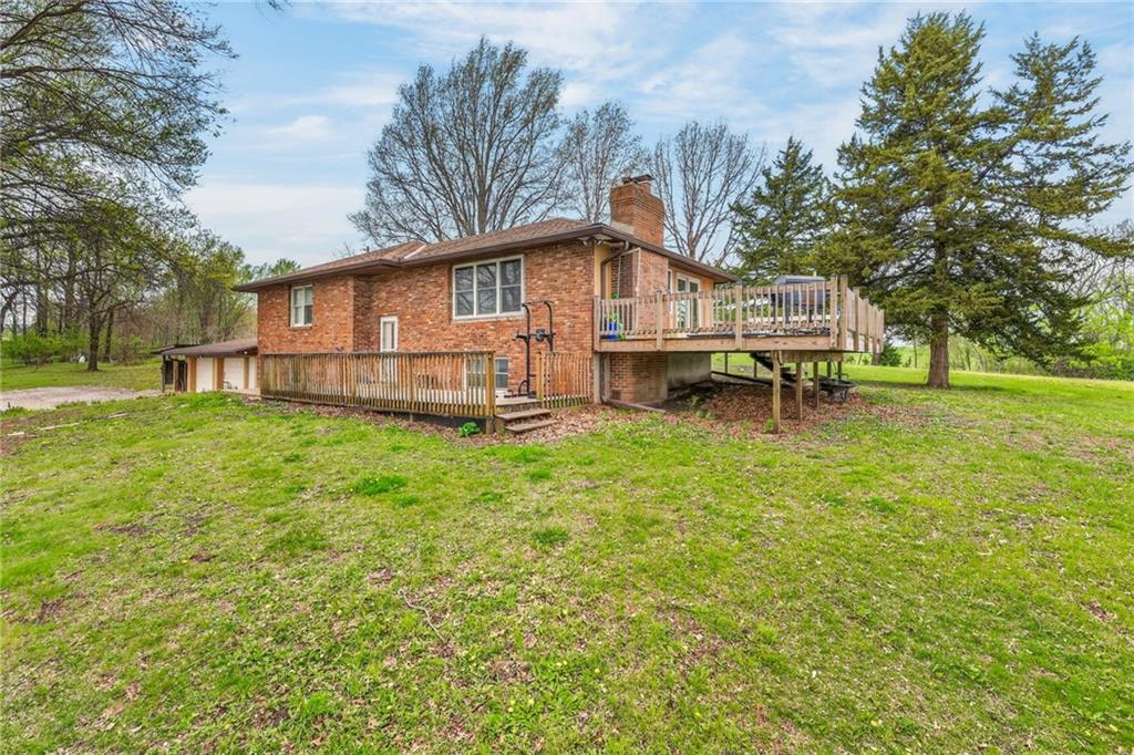 19155 Fry Road Edgerton, MO 64444 - Photo 10 of 43