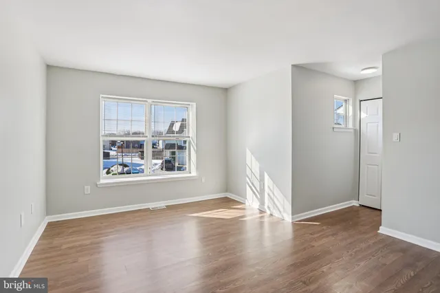 $299,900 | 110 Auckland Drive, Newark, DE 19702