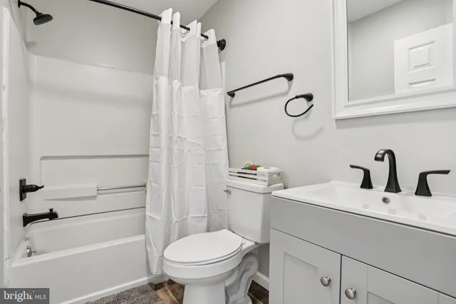 $299,900 | 110 Auckland Drive, Newark, DE 19702