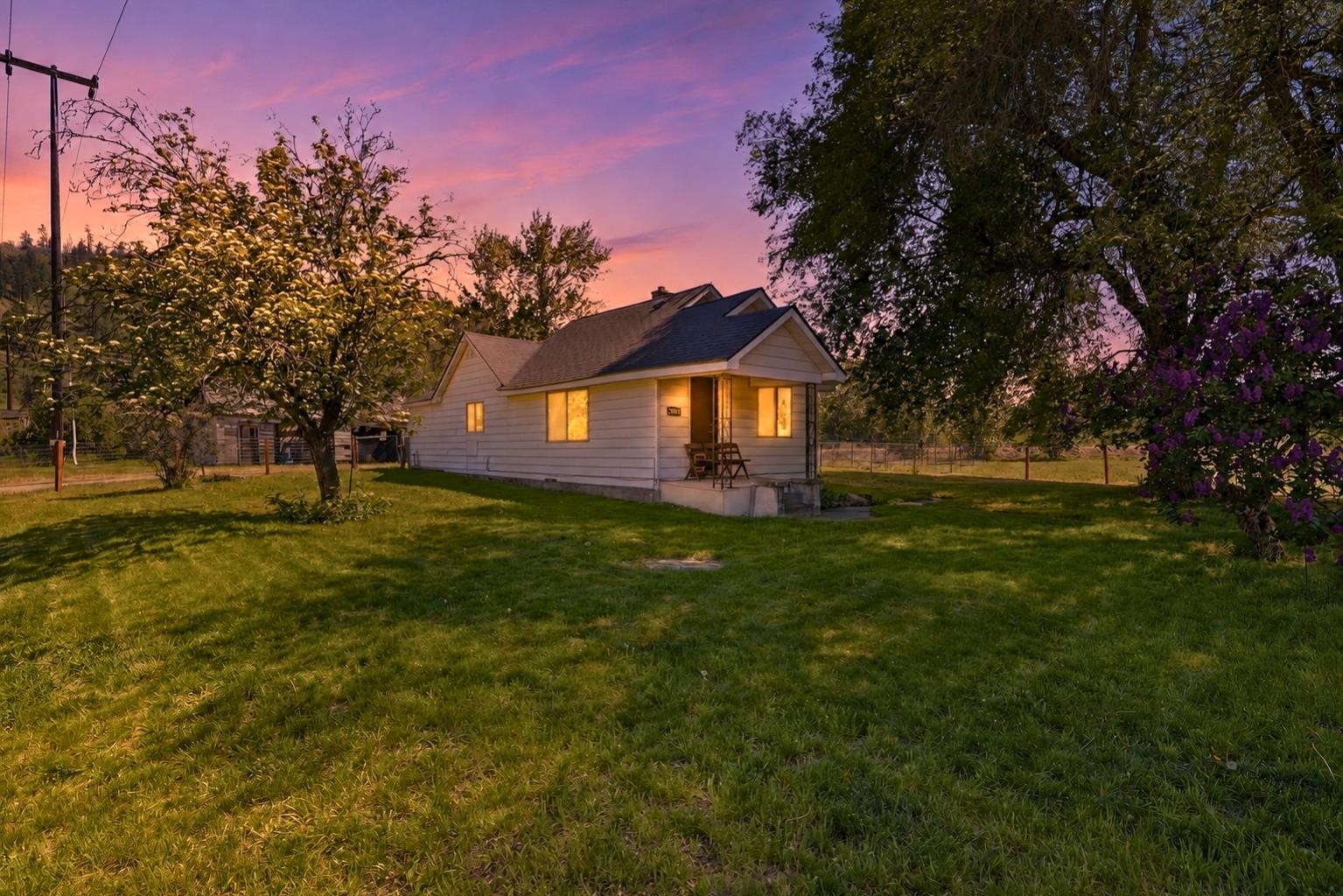 2907 South Oak Street Spokane, WA 99224 - Photo 2 of 47