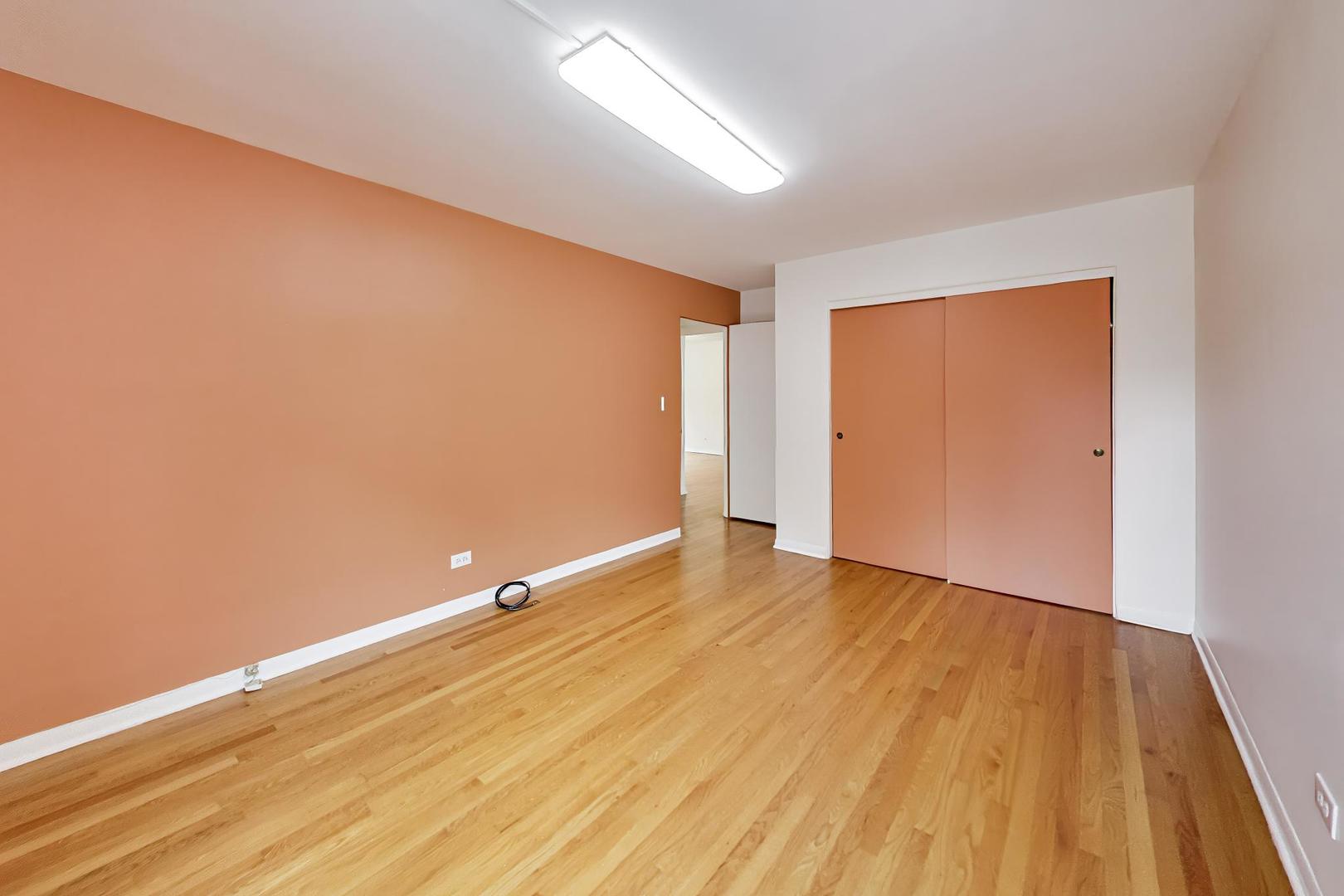 200 Ridge Avenue, Unit TG Evanston, IL 60202 - Photo 13 of 22 Gallery Image 13