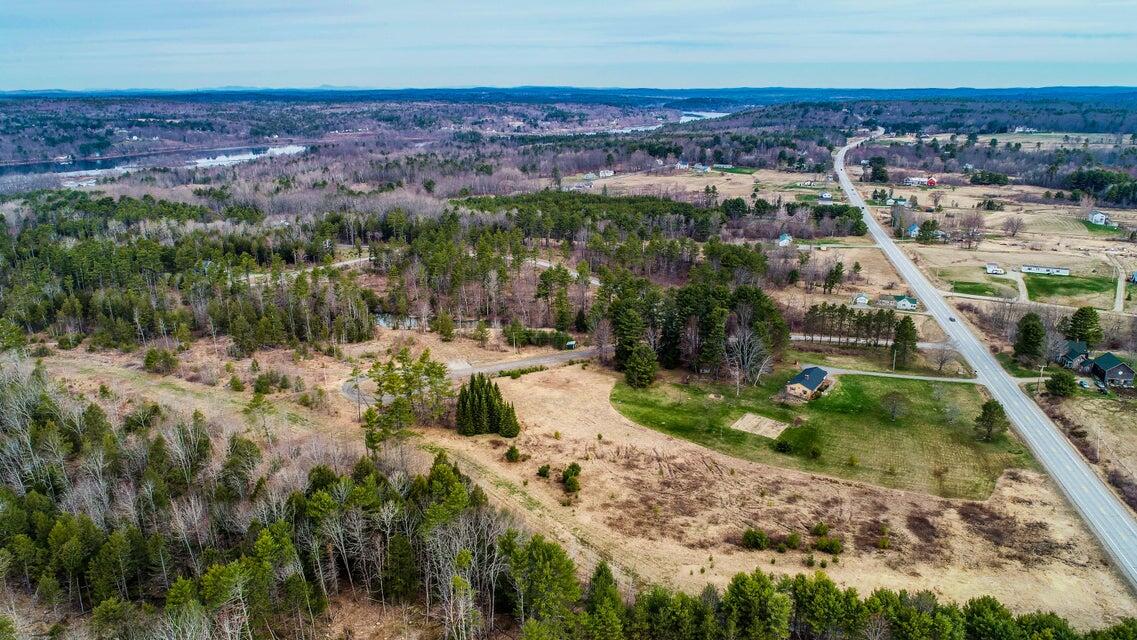 13 Pinecrest Lane Pittston, ME 04345 - Photo 3 of 23 20200501170803811555000000-o