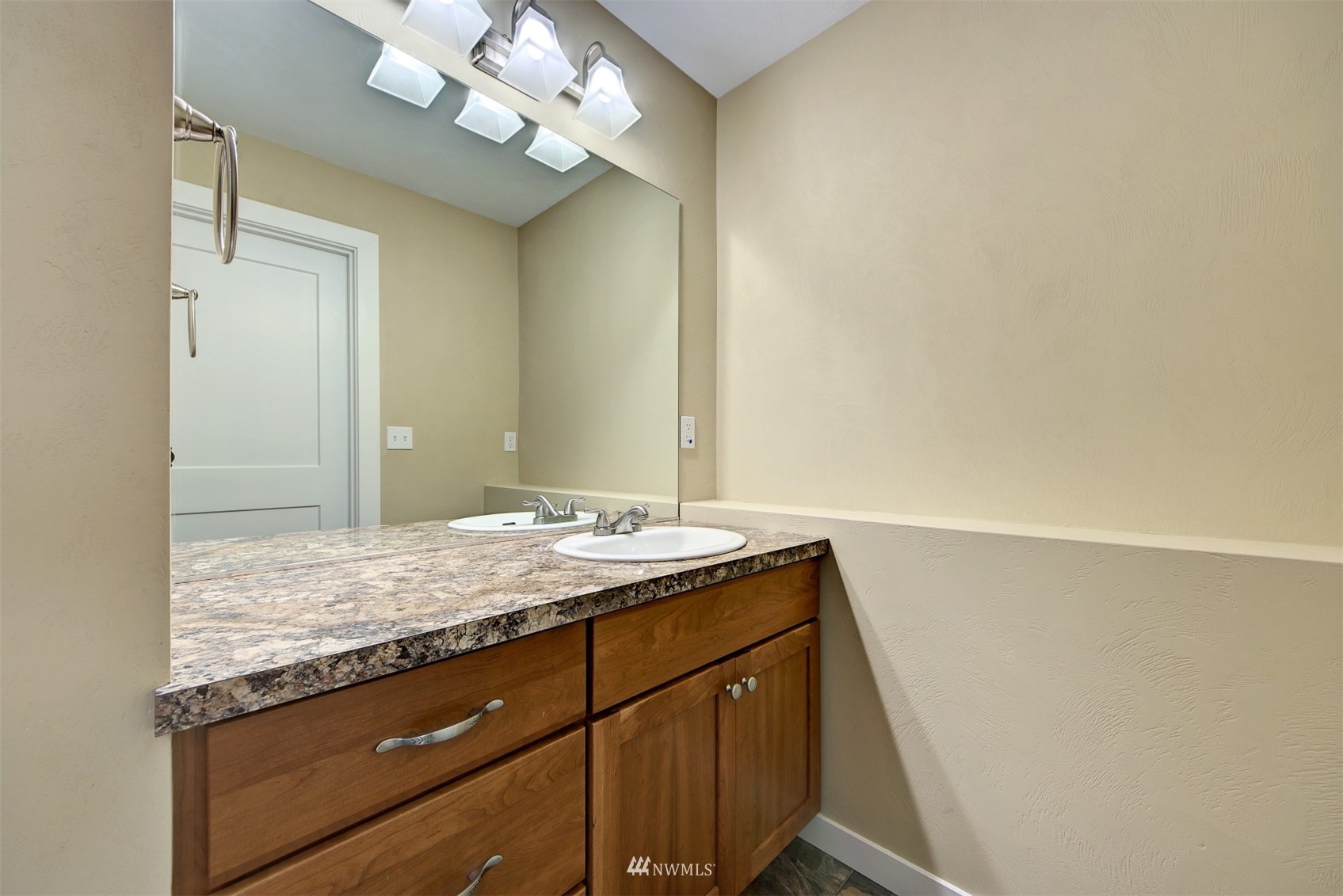 1300 Northcliff Road Shelton, WA 98584 - Photo 31 of 39 Gallery Image 31