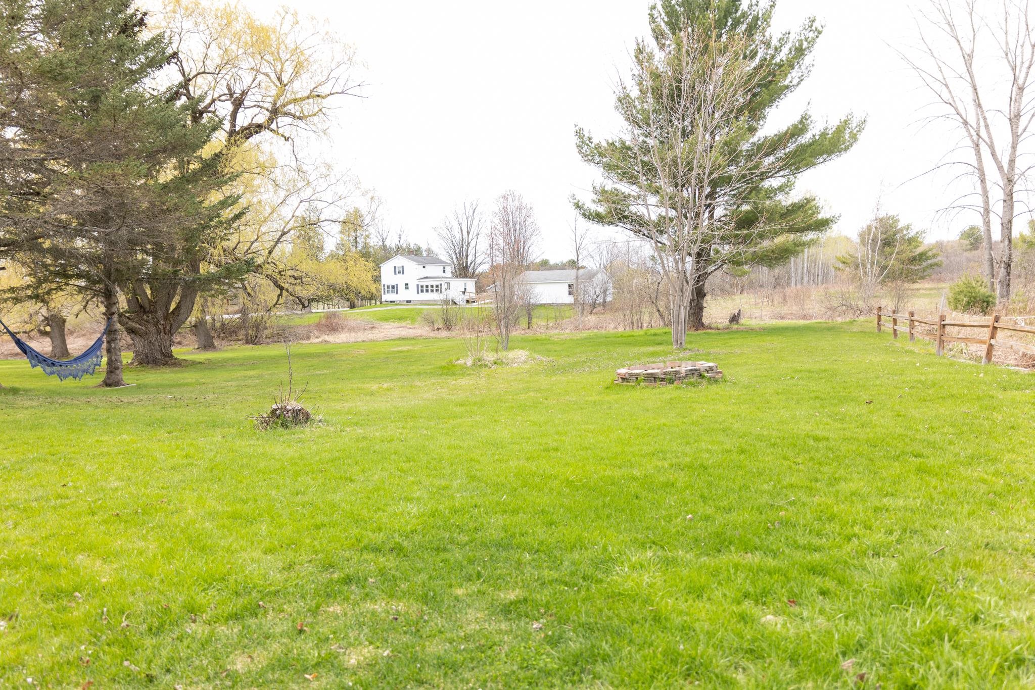 2497 Mountain View Road Williston, VT 05495 - Photo 5 of 43