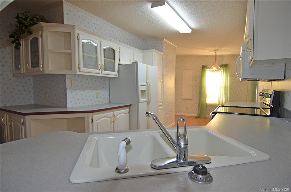 188 Hampton Ridge Drive Marion, NC 28752 - Photo 6 of 18 Gallery Image 6