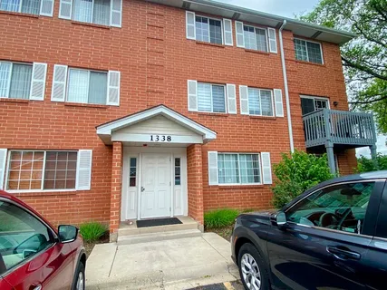 $249,900 | 1338 South Lorraine Road, Unit A, Wheaton, IL 60189