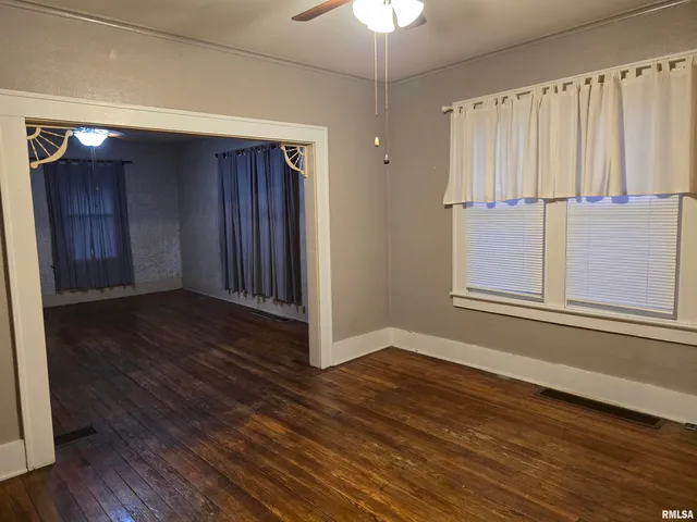 $59,000 | 1028 South Roosevelt Street, Harrisburg, IL 62946