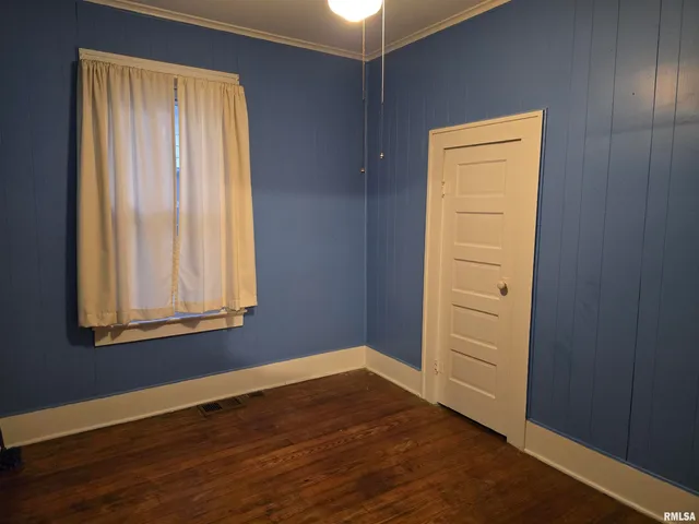 $59,000 | 1028 South Roosevelt Street, Harrisburg, IL 62946