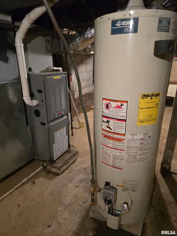 $59,000 | 1028 South Roosevelt Street, Harrisburg, IL 62946