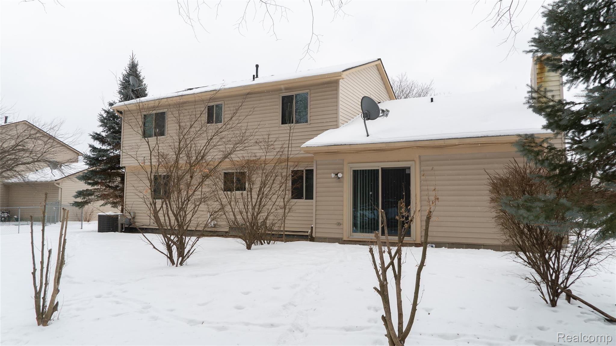 45930 Cider Mill Road Novi, MI 48374 - Photo 38 of 41 DSC09734.jpg
