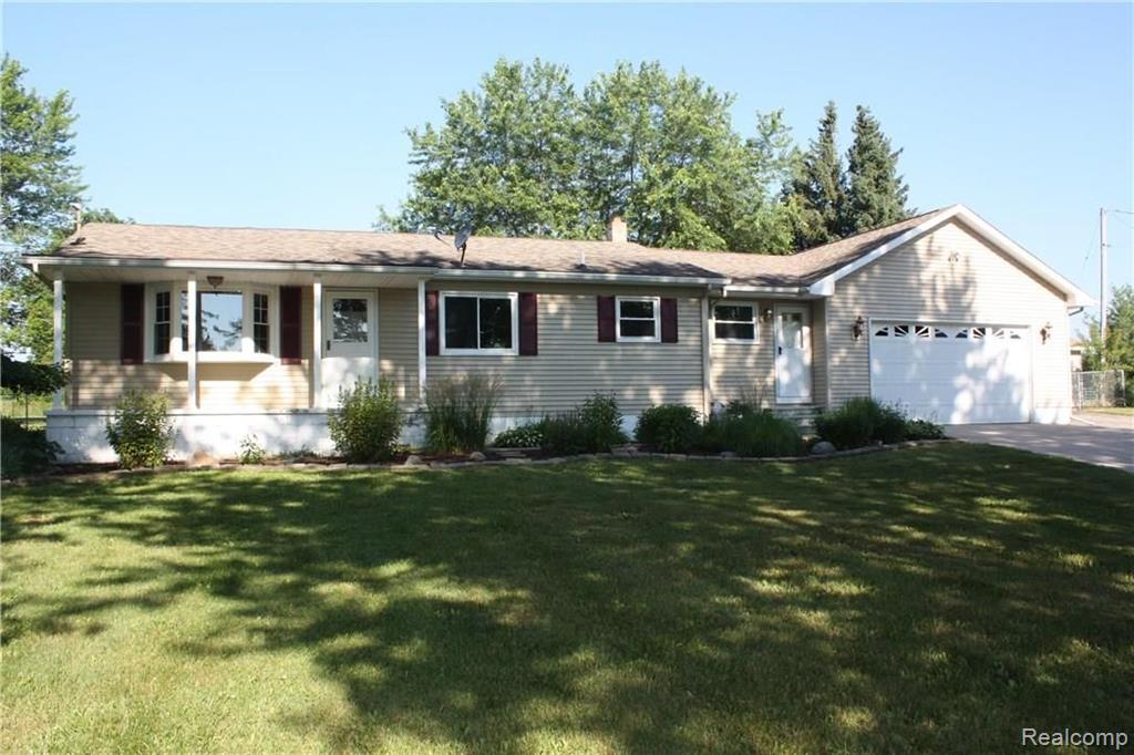 8293 North State Road Otisville, MI 48463 - Photo 4 of 30