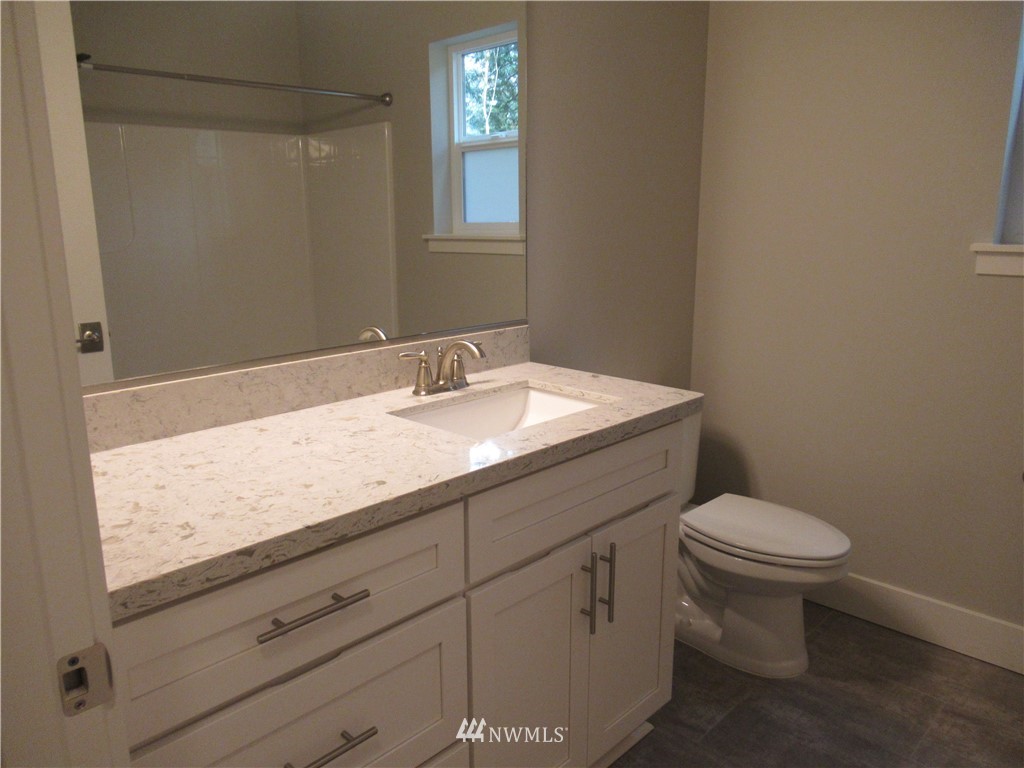 8057 Phillips Road Southeast Port Orchard, WA 98367 - Photo 14 of 28 Gallery Image 14
