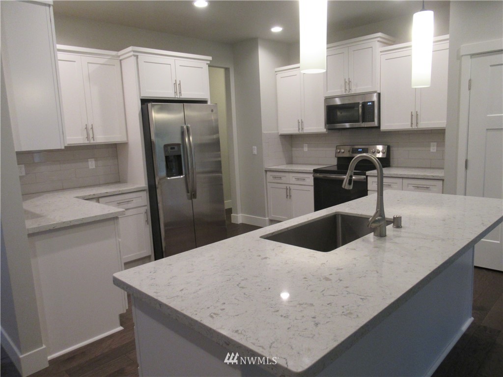 8057 Phillips Road Southeast Port Orchard, WA 98367 - Photo 3 of 28 Gallery Image 3