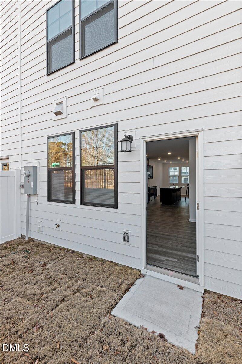 1504 Crescent Townes Way Raleigh, NC 27604 - Photo 27 of 27 28-IMG_2707