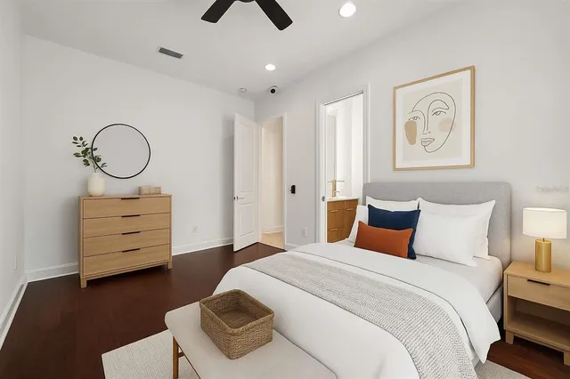 $1,299,900 | 7733 Pointe Venezia Drive, Orlando, FL 32836