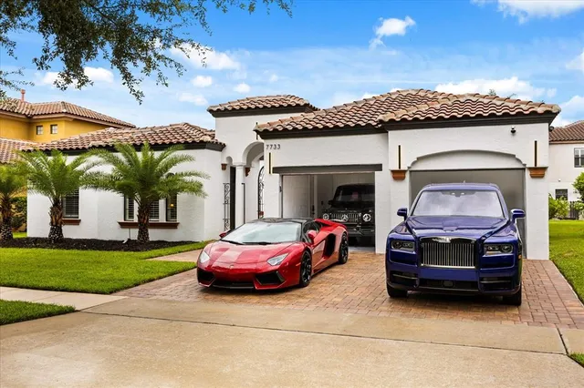 a view of a living room
