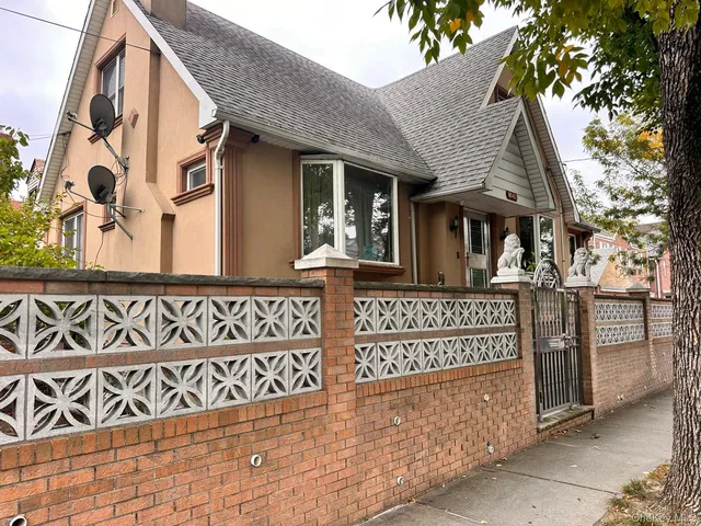 a view of sign board