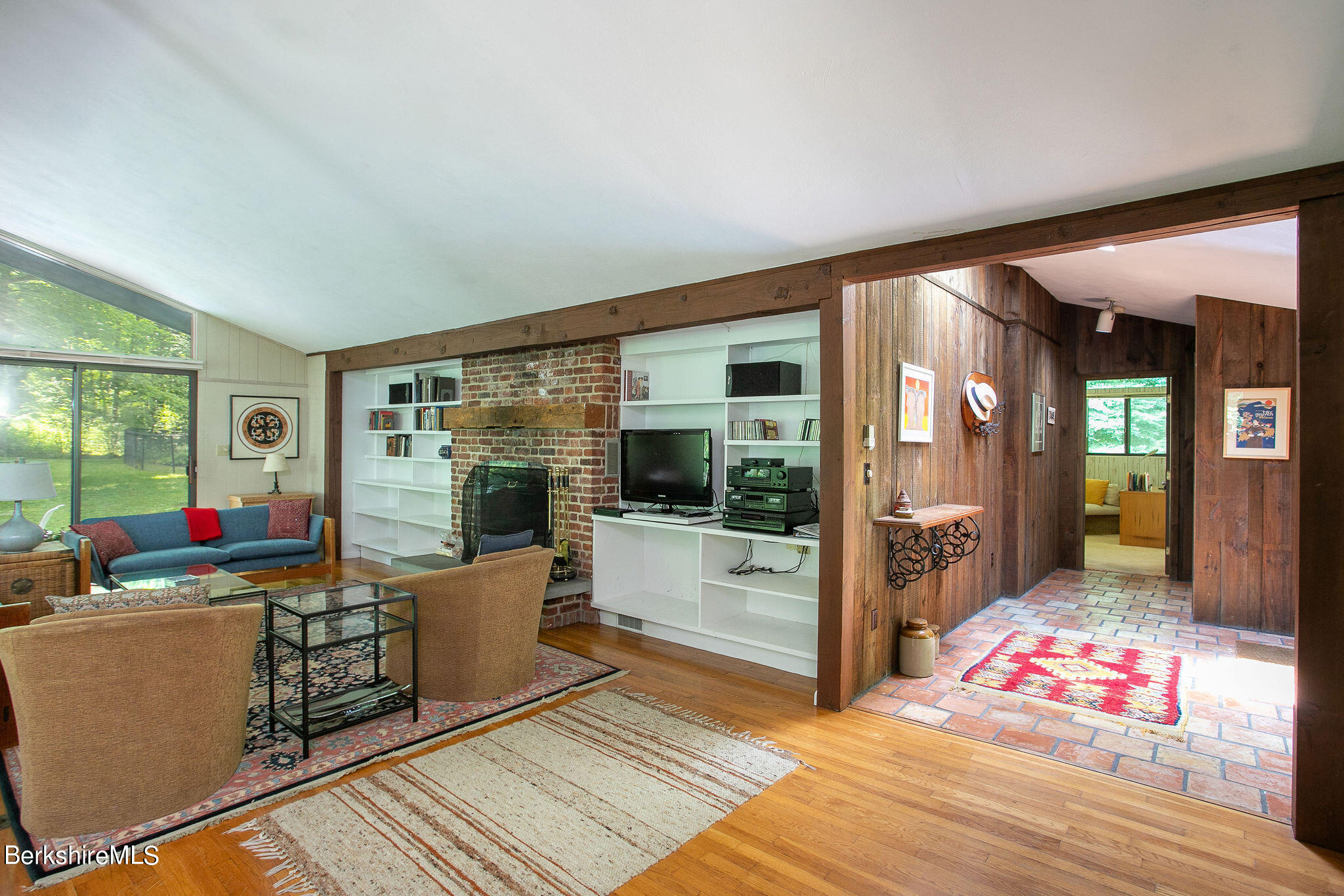 395 North Undermountain Road Sheffield, MA 01257 - Photo 8 of 37 0032