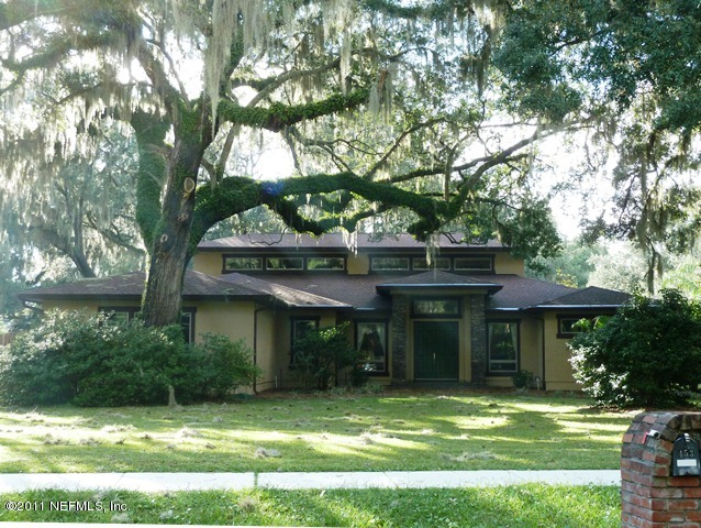 472 Fruit Cove Road St. Johns, FL 32259 - Photo 12 of 12 HOME NEXT DOOR TO RIGHT