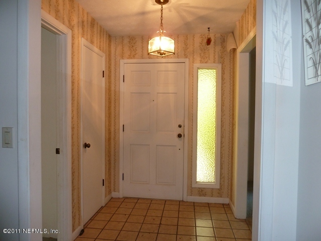 472 Fruit Cove Road St. Johns, FL 32259 - Photo 8 of 12 FOYER ENTRANCE