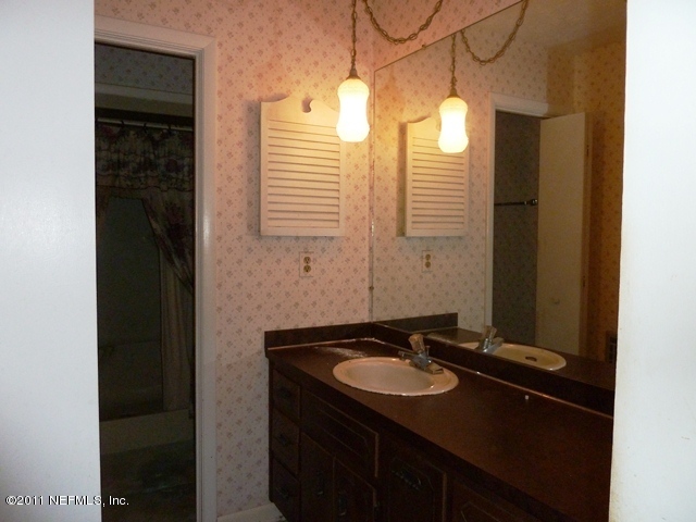 472 Fruit Cove Road St. Johns, FL 32259 - Photo 9 of 12 MASTER BATH