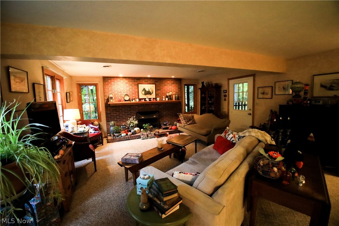 9595 Mentor Road Chardon, OH 44024 - Photo 29 of 35