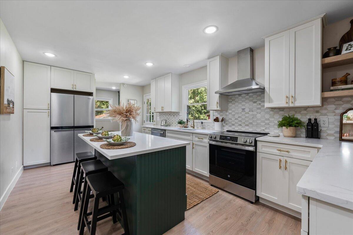 1282 Starline Drive Summerville, SC 29486 - Photo 11 of 48 26-Barclay Media Co 0-22