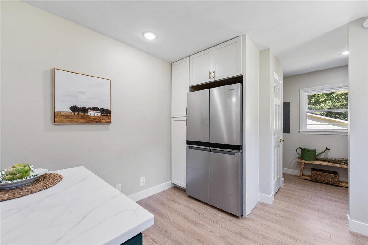 1282 Starline Drive Summerville, SC 29486 - Photo 13 of 48 32-Barclay Media Co 0-28