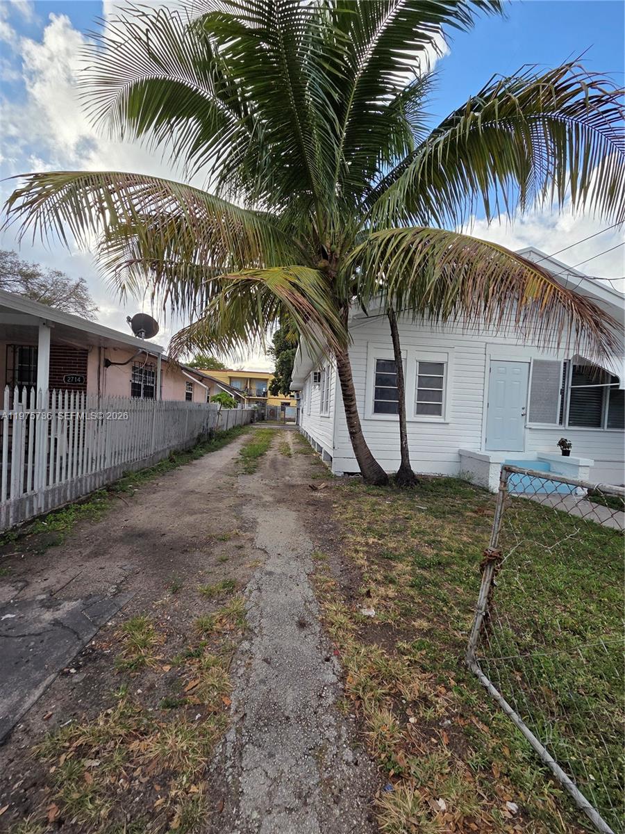 2722 Northwest 23rd Avenue Miami, FL 33142 - Photo 2 of 7