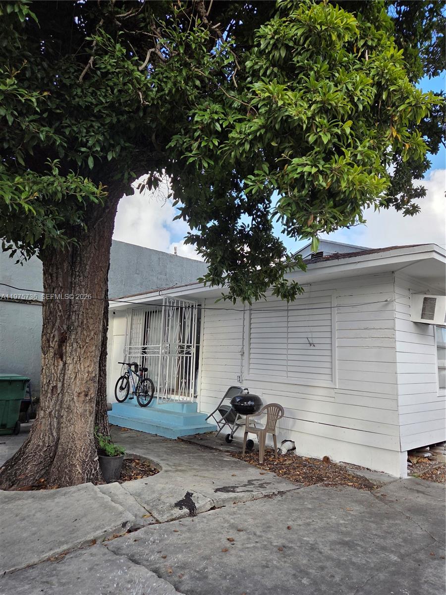 2722 Northwest 23rd Avenue Miami, FL 33142 - Photo 4 of 7