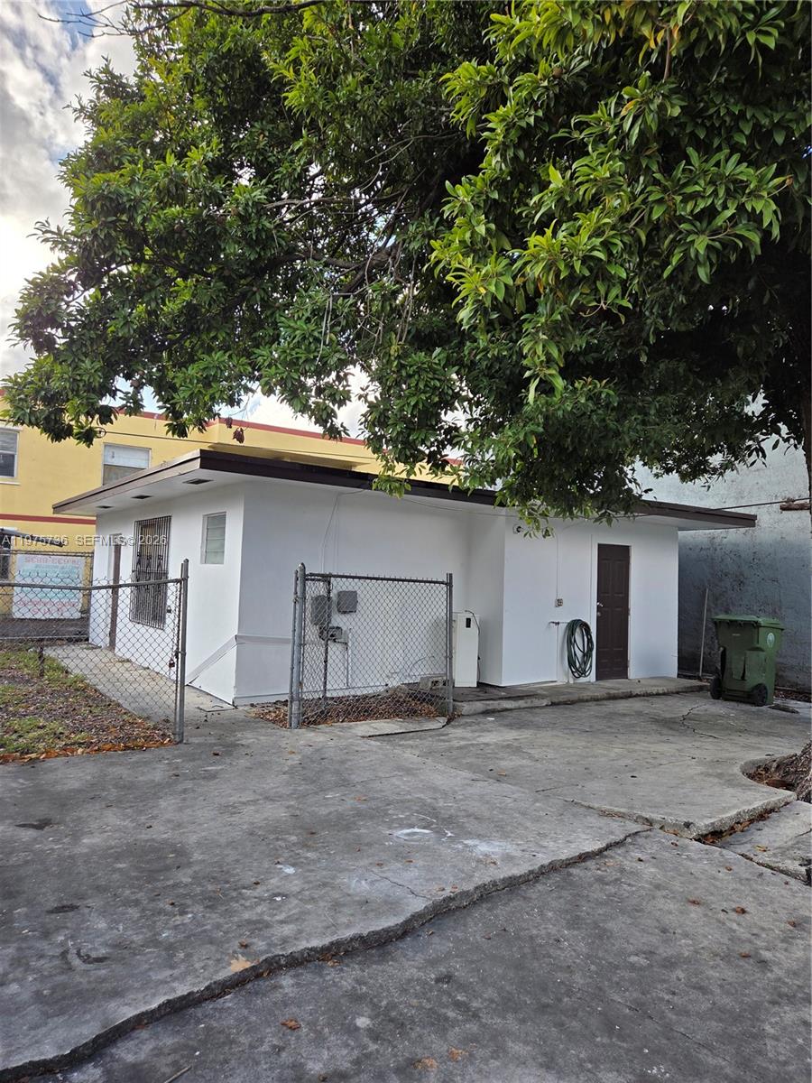 2722 Northwest 23rd Avenue Miami, FL 33142 - Photo 5 of 7