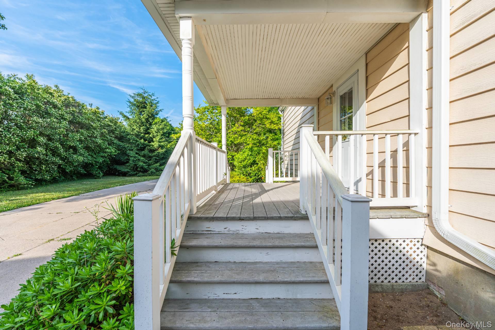 2380 South Harbor Road Southold, NY 11971 - Photo 14 of 18 2380 South Harbor Road