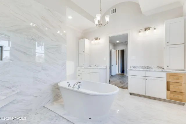 $495,000 | 107 Cypress Lk Drive, Youngsville, LA 70592