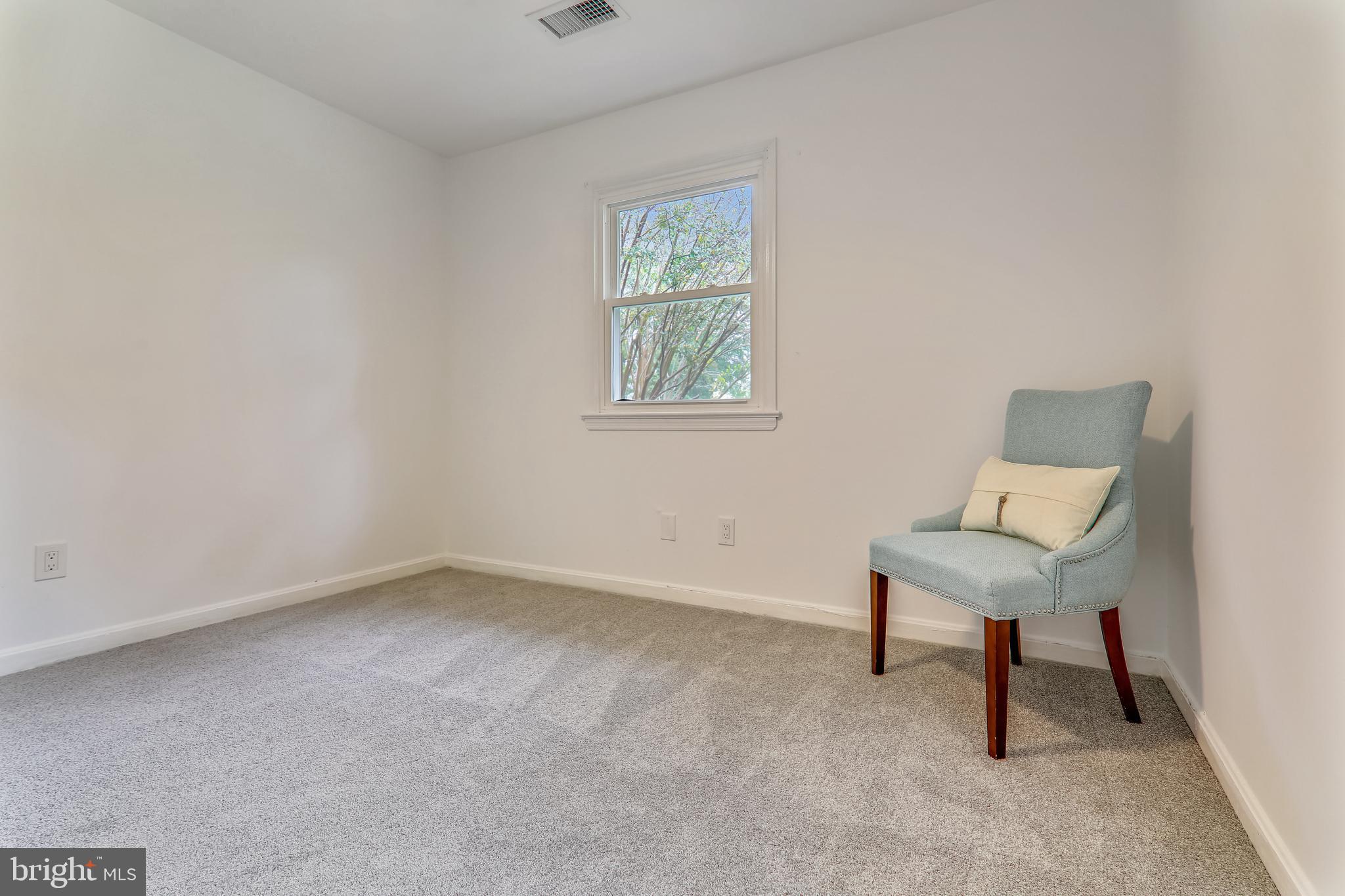 2812 Derek Road Alexandria, VA 22306 - Photo 29 of 54 Bedroom two