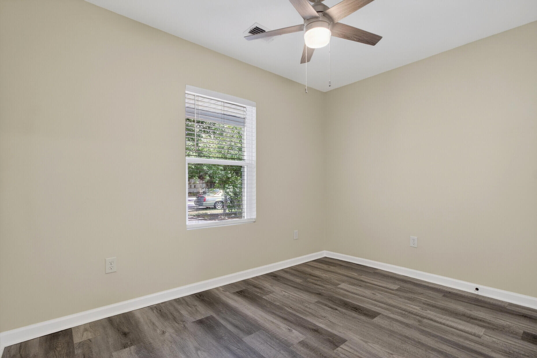 2116 Commander Road North Charleston, SC 29405 - Photo 16 of 32