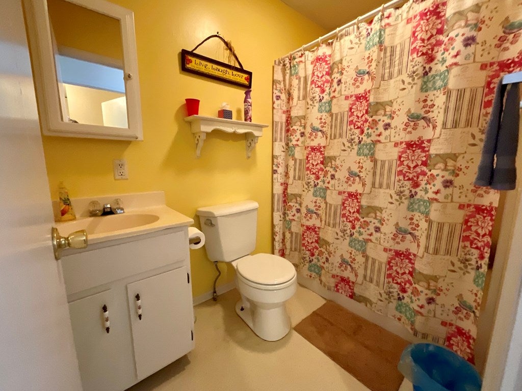 2505 Birchtree Road Hillsville, VA 24343 - Photo 10 of 16 Gallery Image 10