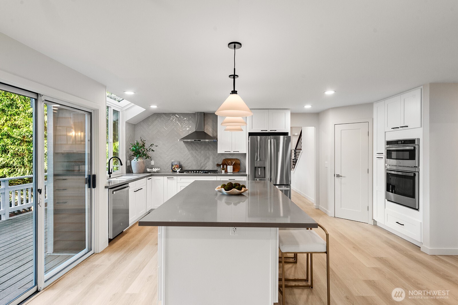 6512 150th Place Southeast Bellevue, WA 98006 - Photo 14 of 37