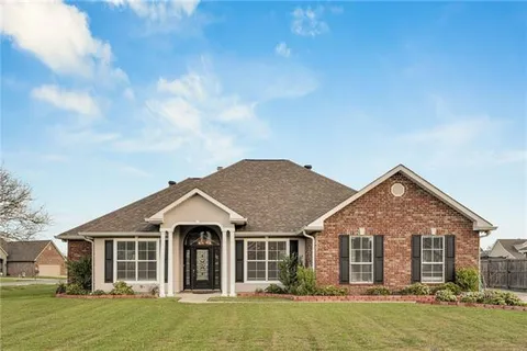 $379,900 | 318 South Fashion Boulevard, Hahnville, LA 70057