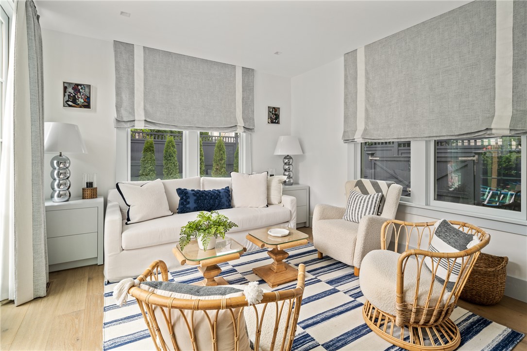 81 Roseneath Avenue Newport, RI 02840 - Photo 12 of 29