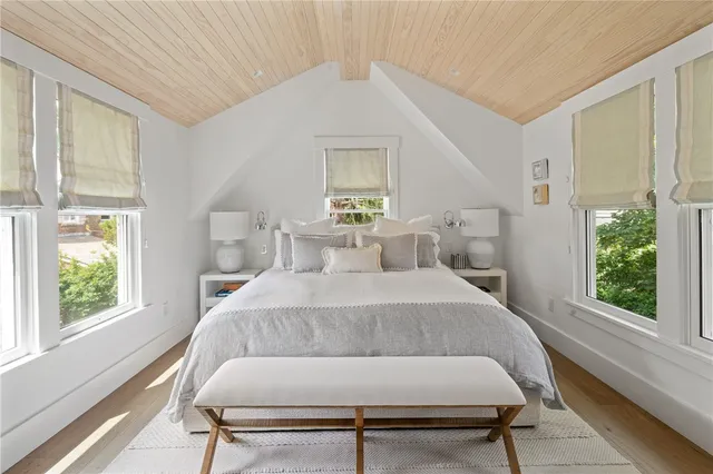 $25,000 | 81 Roseneath Avenue, Newport, RI 02840