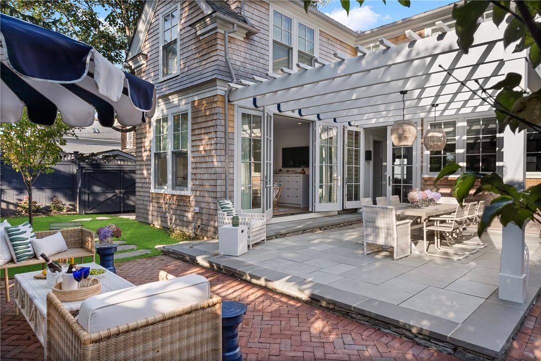 81 Roseneath Avenue Newport, RI 02840 - Photo 28 of 29