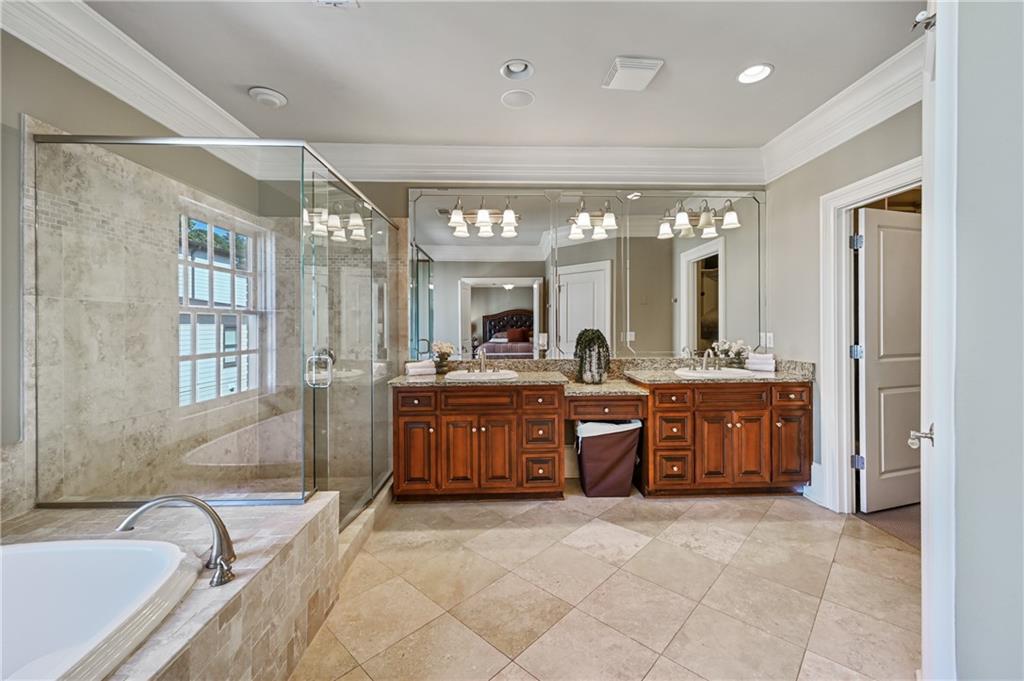 3475 Roxboro Road Northeast, Unit 10 Atlanta, GA 30326 - Photo 26 of 39