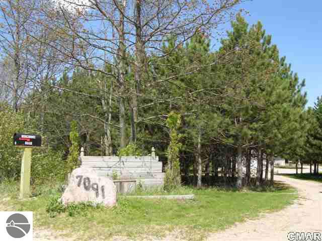 7091 South Sherman Road Blanchard, MI 49310 - Photo 18 of 18 1773134-17.JPG