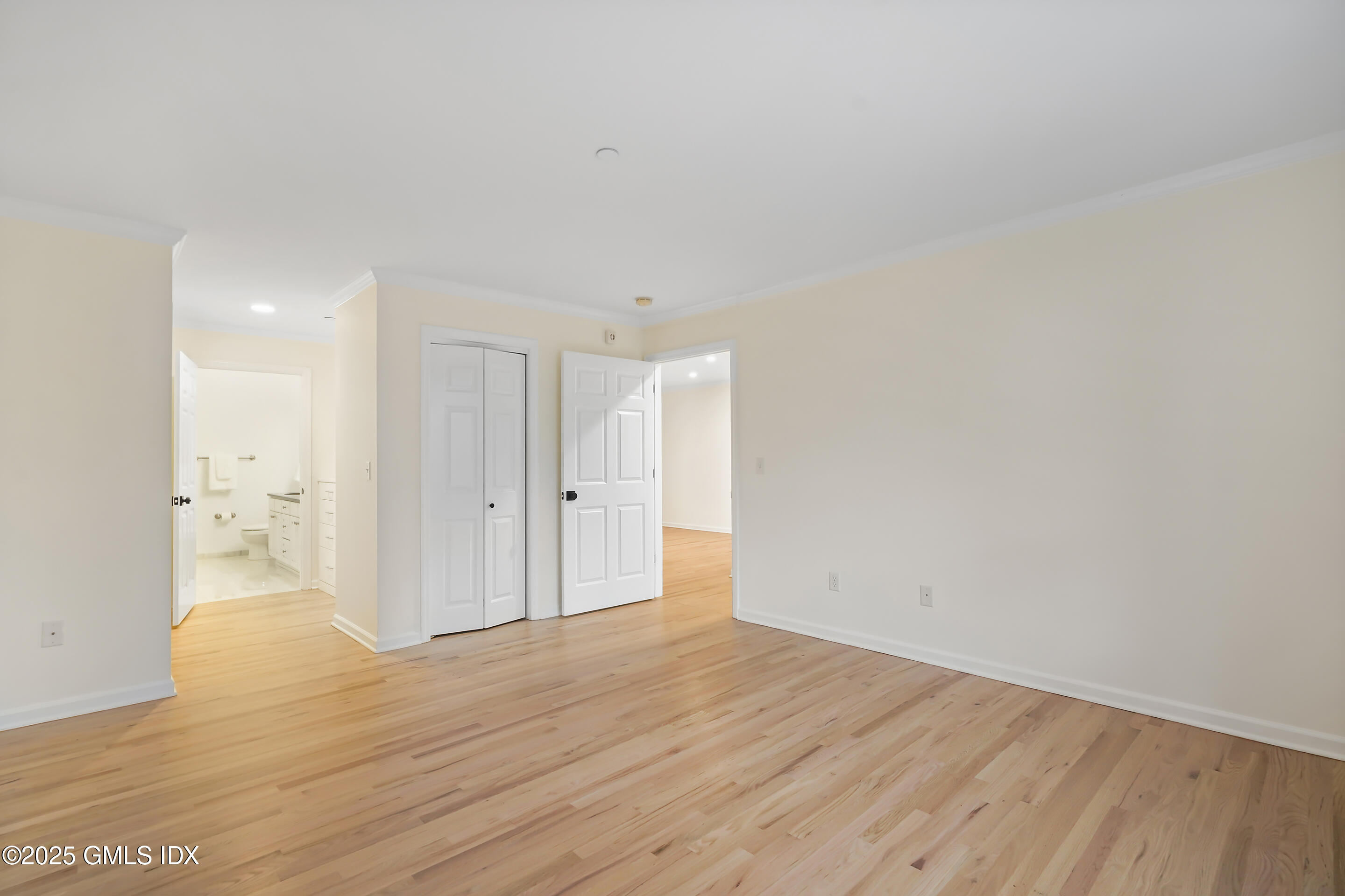 51 Forest Avenue, Unit 67 Old Greenwich, CT 06870 - Photo 19 of 27 Primary Bedroom