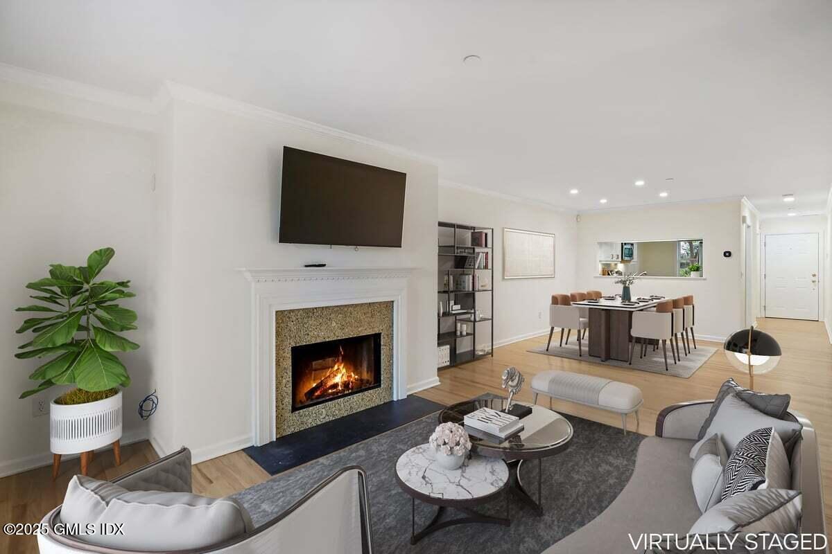 51 Forest Avenue, Unit 67 Old Greenwich, CT 06870 - Photo 2 of 27 Family Room