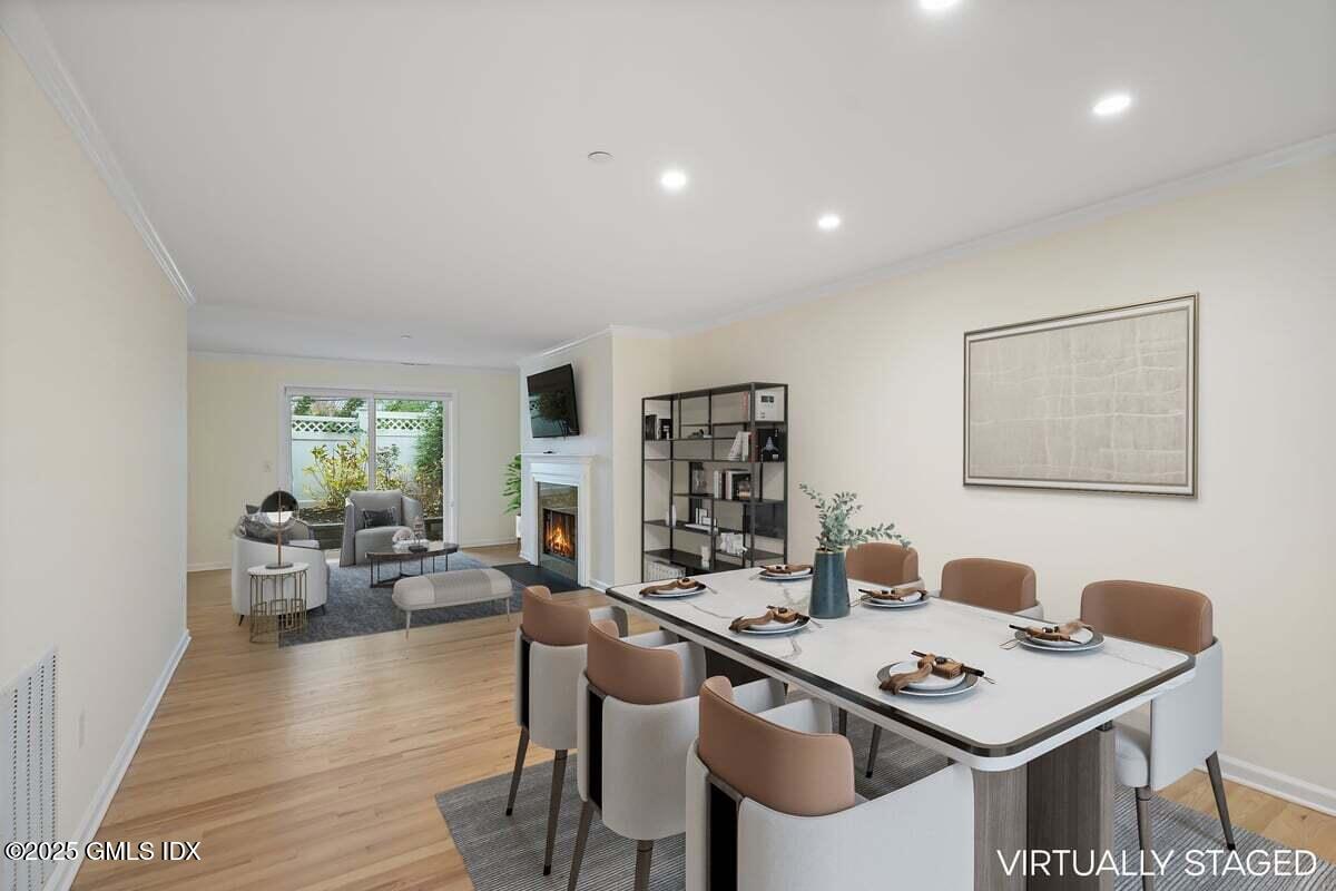 51 Forest Avenue, Unit 67 Old Greenwich, CT 06870 - Photo 6 of 27 Dining Area